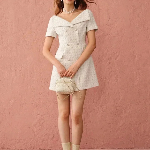 White Elegant Women's Autumn Romantic Apricot Exquisite Pearl Buttons Dress - Picture 5 of 8